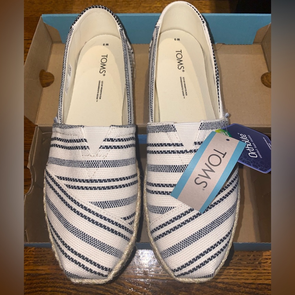 TOMS Alpargata Rope Natural Global Stripe Size 9 BNIB
